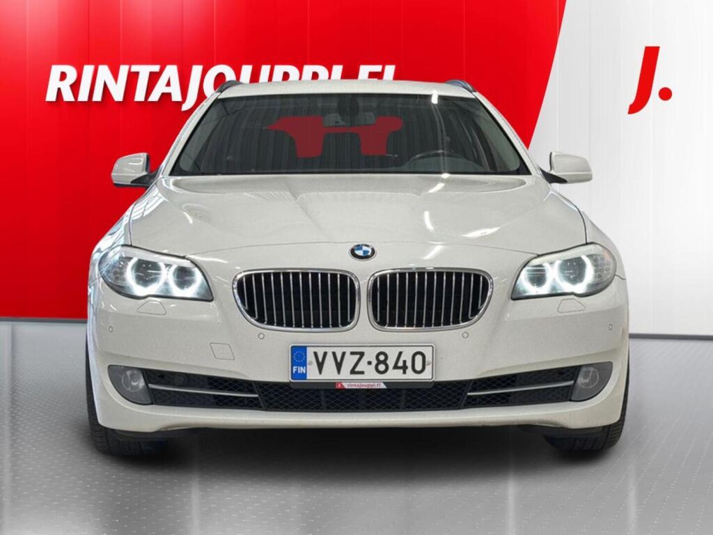 BMW 520 2011 Valkoinen