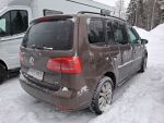 Volkswagen Touran 2012 Ruskea (beige)