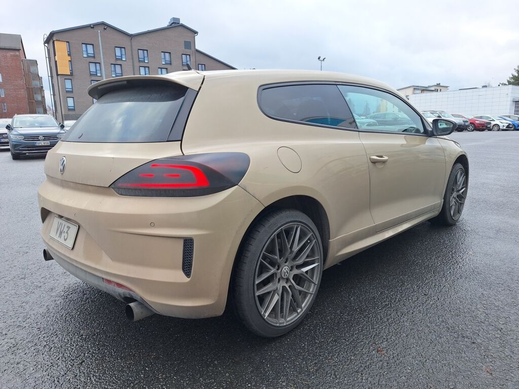 Volkswagen Scirocco 2010 Ruskea (beige)