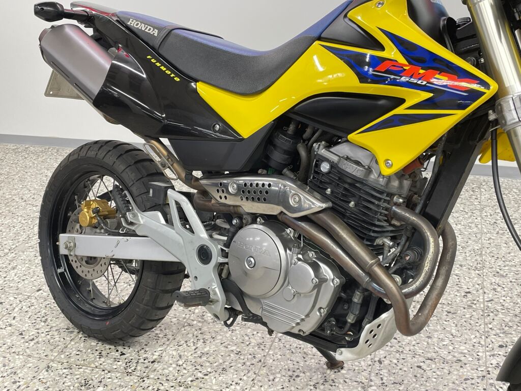 Honda FMX 2008 Keltainen