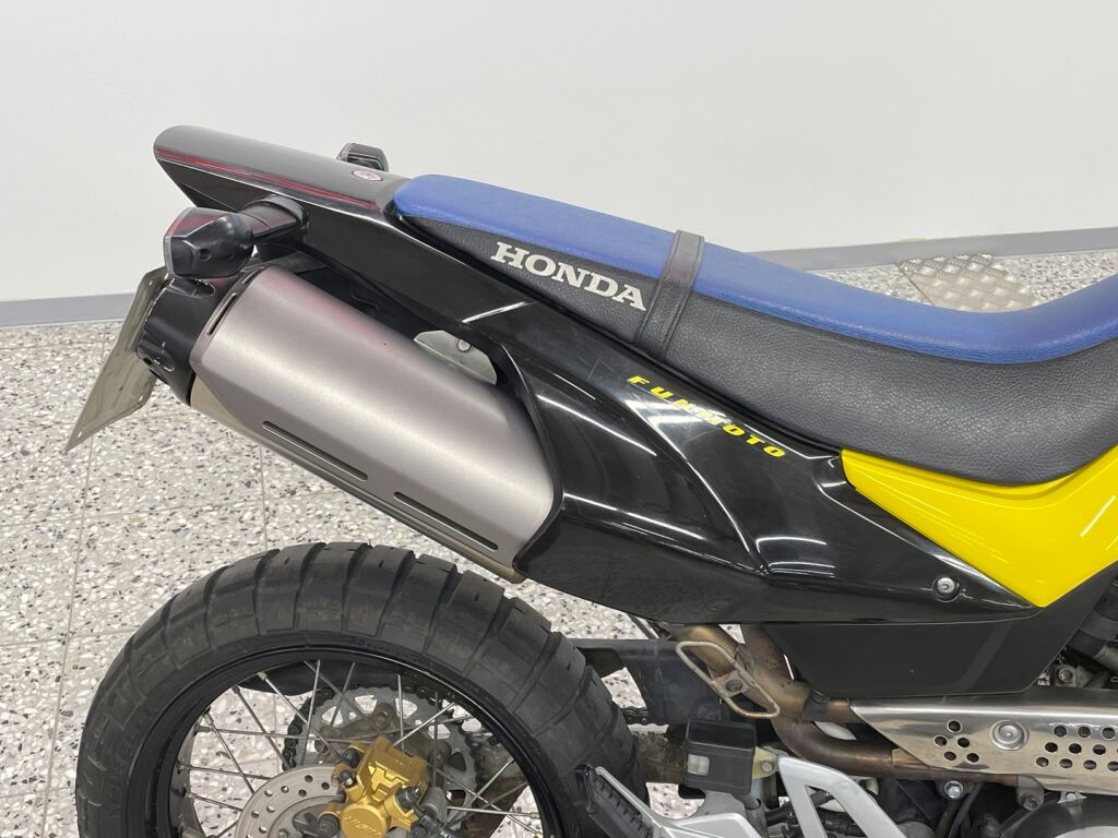Honda FMX 2008 Keltainen