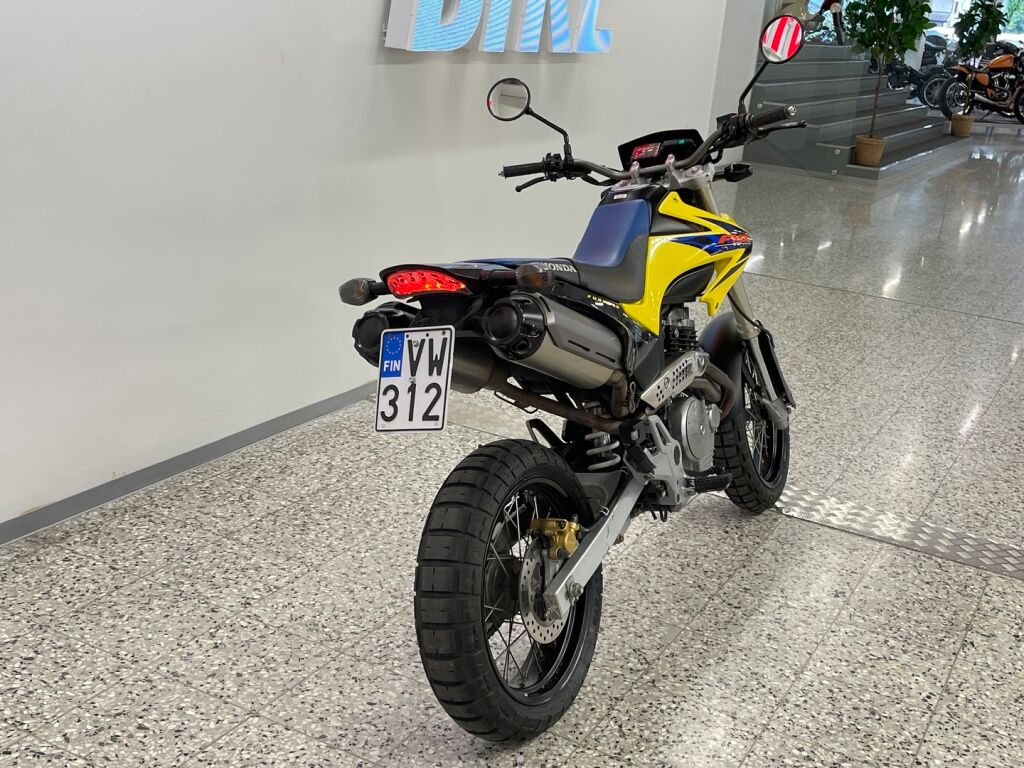 Honda FMX 2008 Keltainen