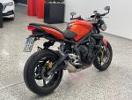 Triumph STREET TRIPLE 2010 