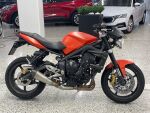 Triumph STREET TRIPLE 2010 