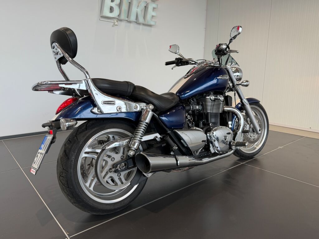 Triumph Thunderbird 2009 moniväri