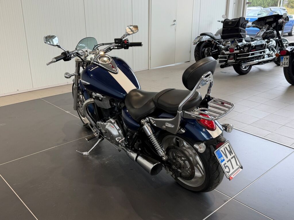 Triumph Thunderbird 2009 moniväri