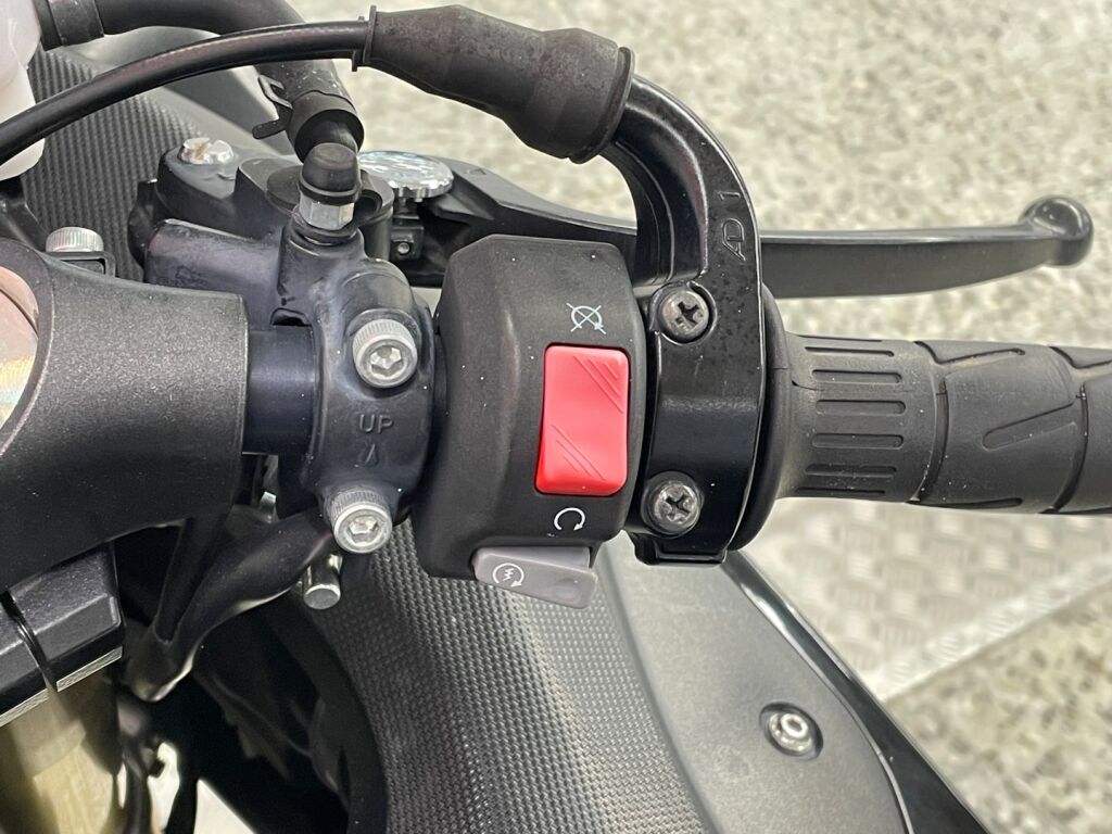 Kawasaki ZZR 2007 MH % O R 9
