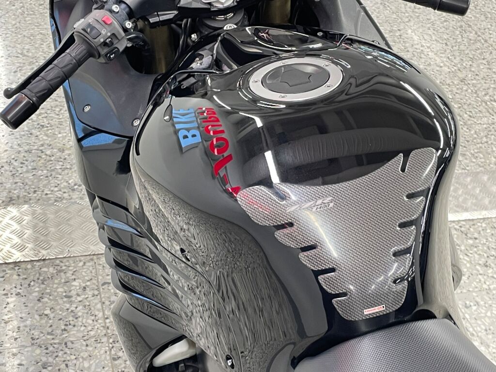 Kawasaki ZZR 2007 MH % O R 9