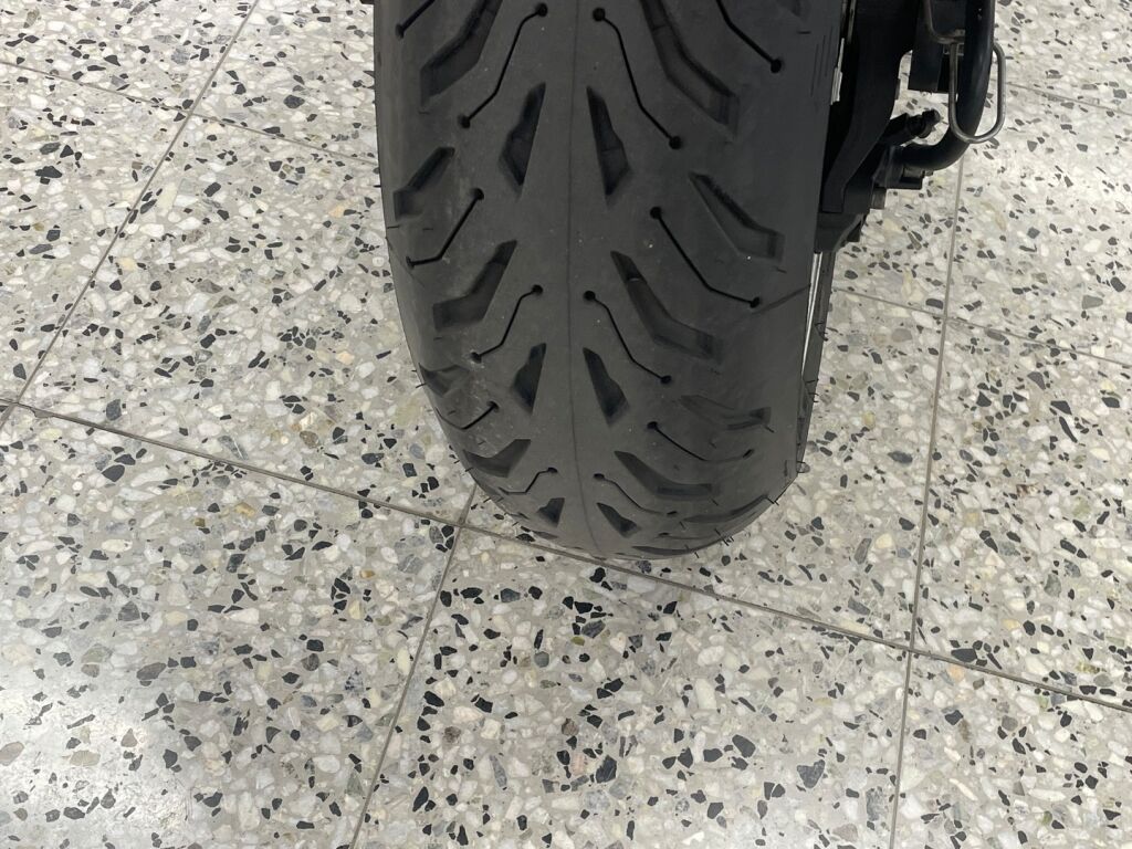 Kawasaki ZZR 2007 MH % O R 9