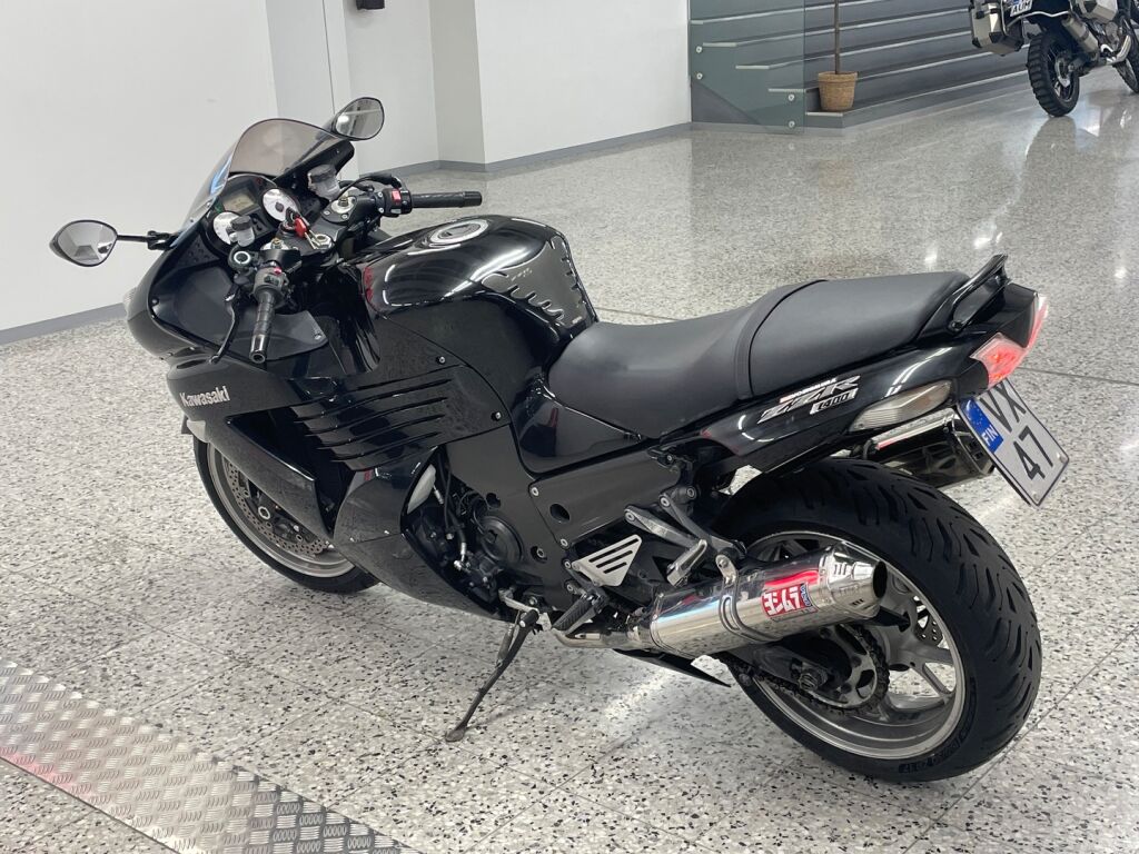 Kawasaki ZZR 2007 MH % O R 9