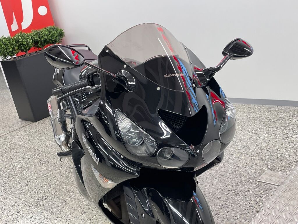 Kawasaki ZZR 2007 MH % O R 9
