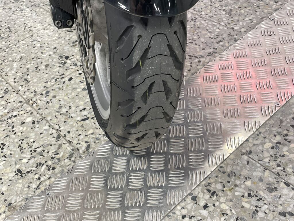 Kawasaki ZZR 2007 MH % O R 9