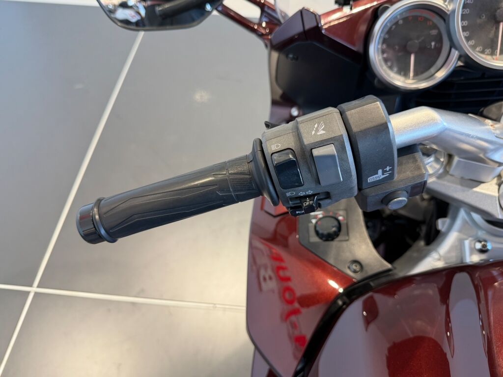 Yamaha FJR 2007 Musta