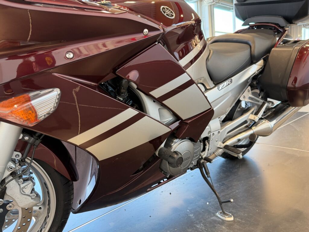 Yamaha FJR 2007 Musta