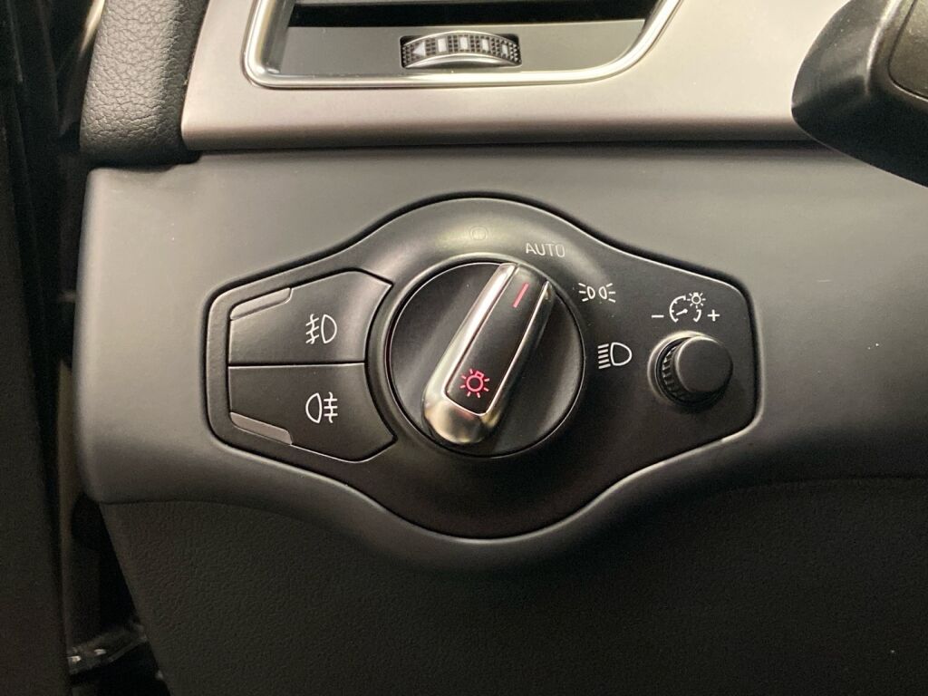 Audi A4 2013 Harmaa
