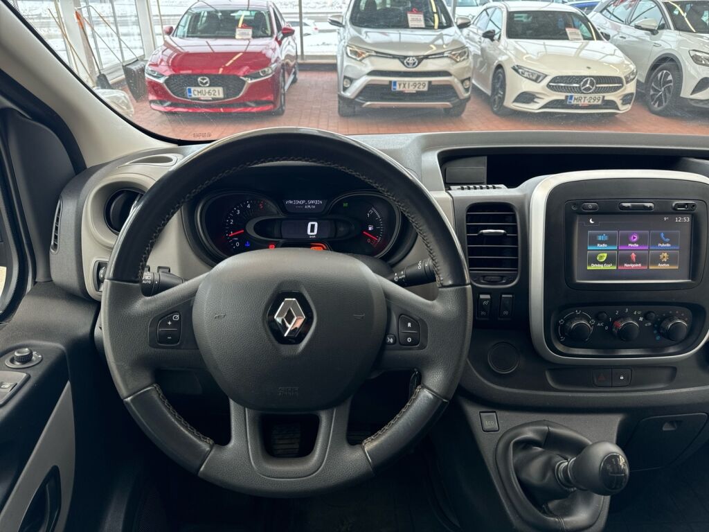 Renault Trafic 2019 Valkoinen
