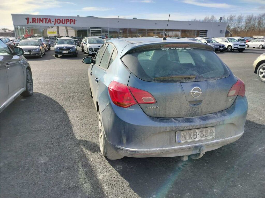 Opel Astra 2013 Sininen