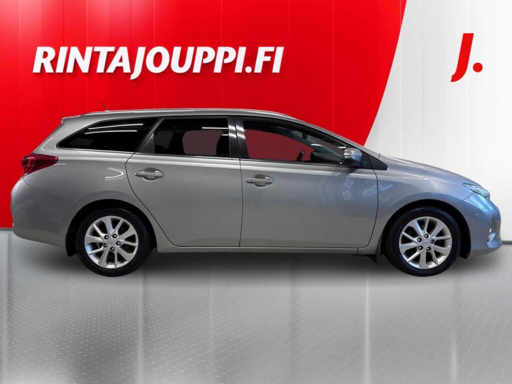 Toyota Auris 2014 Harmaa