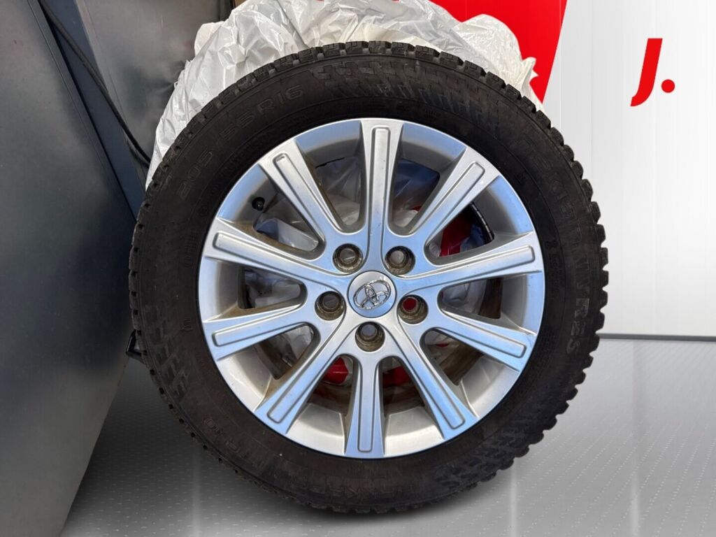 Toyota Auris 2014 Harmaa