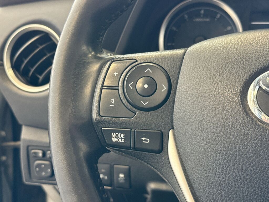 Toyota Auris 2014 Harmaa