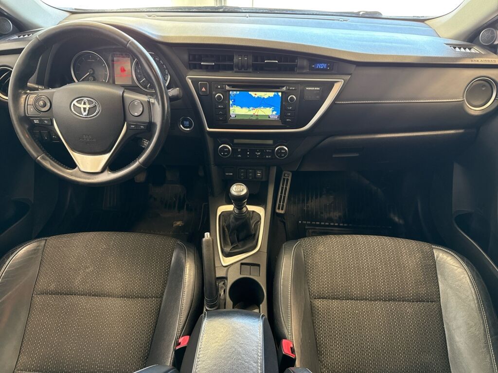 Toyota Auris 2014 Harmaa