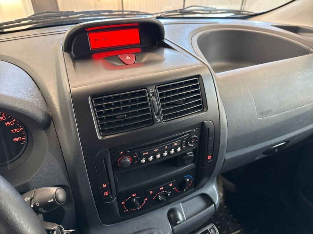 Toyota Proace 2014 Hopea