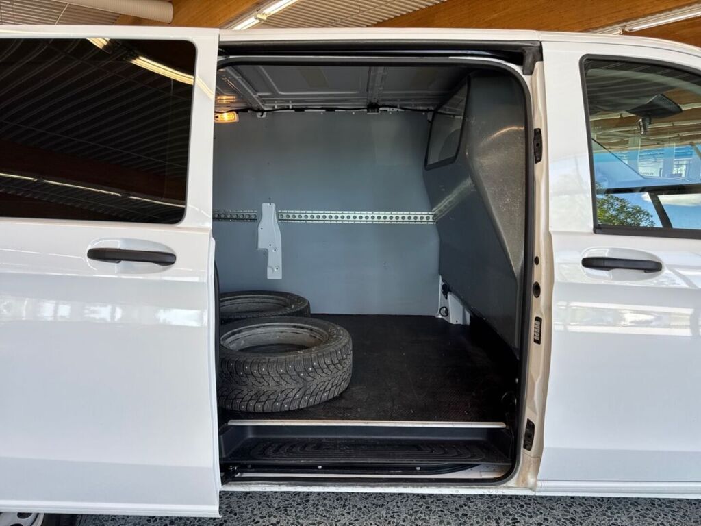 Mercedes-Benz Vito 2024 Valkoinen