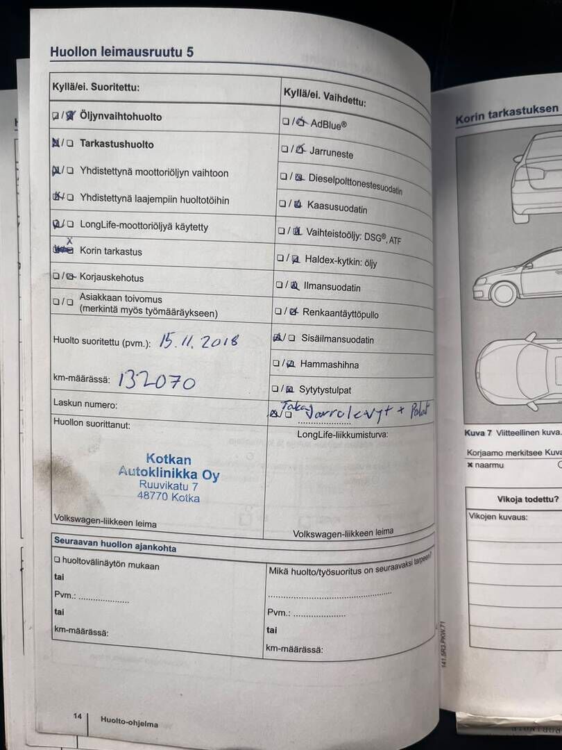 Volkswagen Golf 2013 Musta