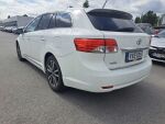 Toyota Avensis 2013 Valkoinen