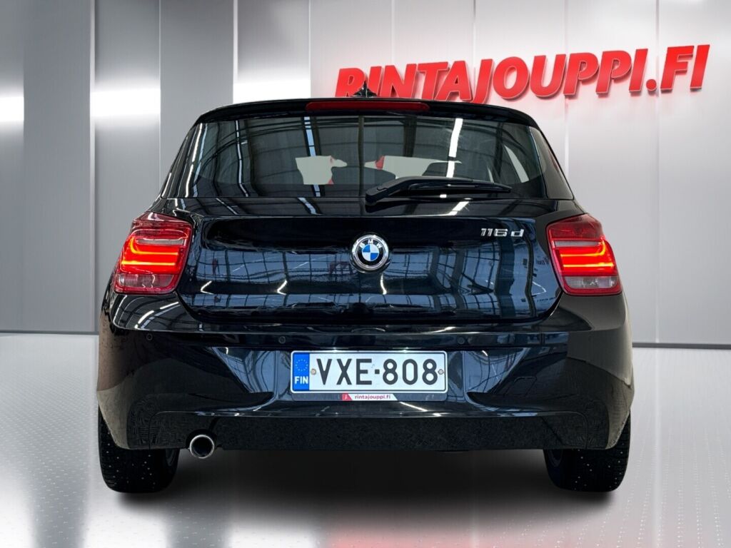 BMW 116 2013 Musta