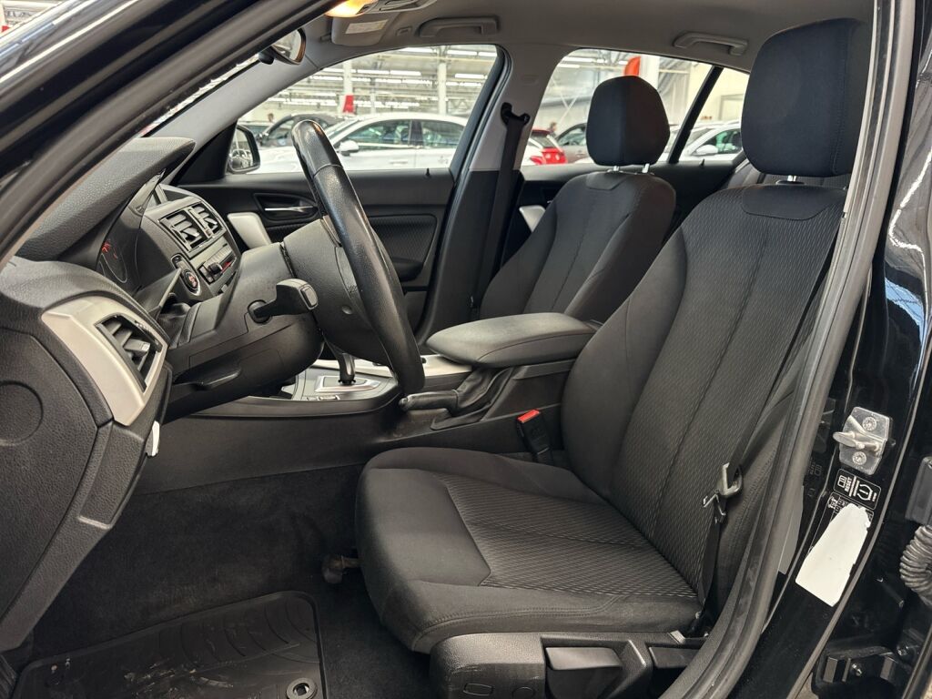 BMW 116 2013 Musta