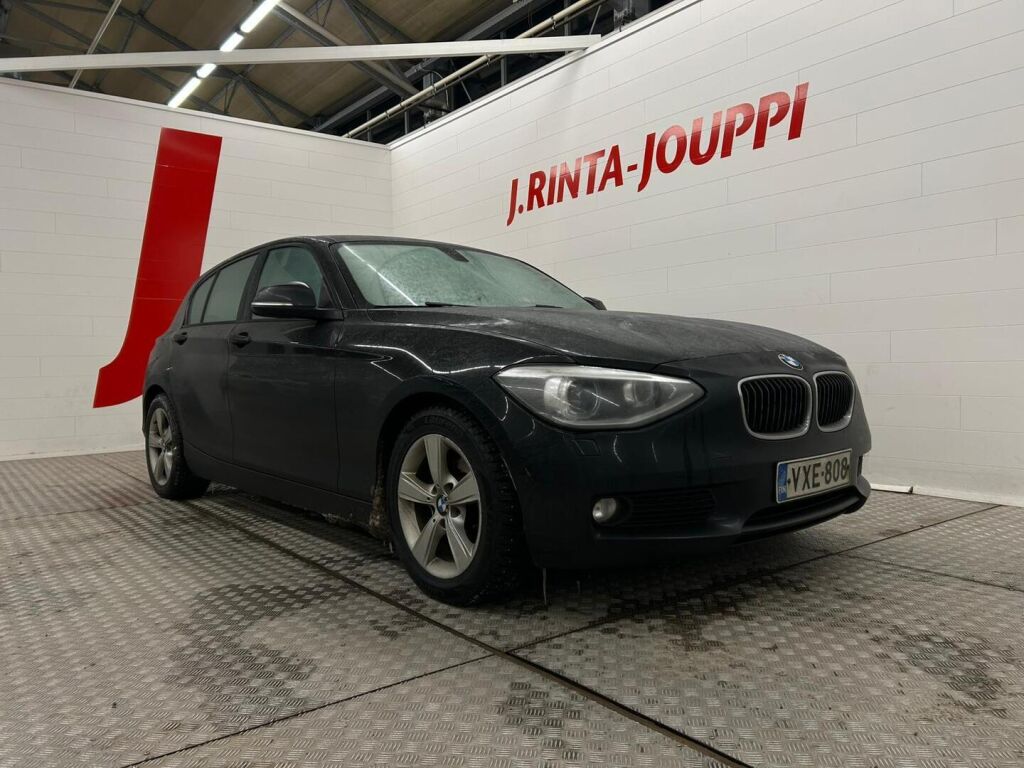 BMW 116 2013 Musta
