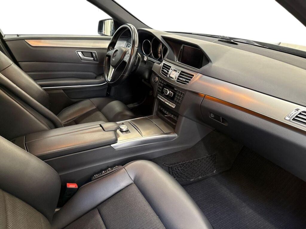 Mercedes-Benz E 2013 Harmaa
