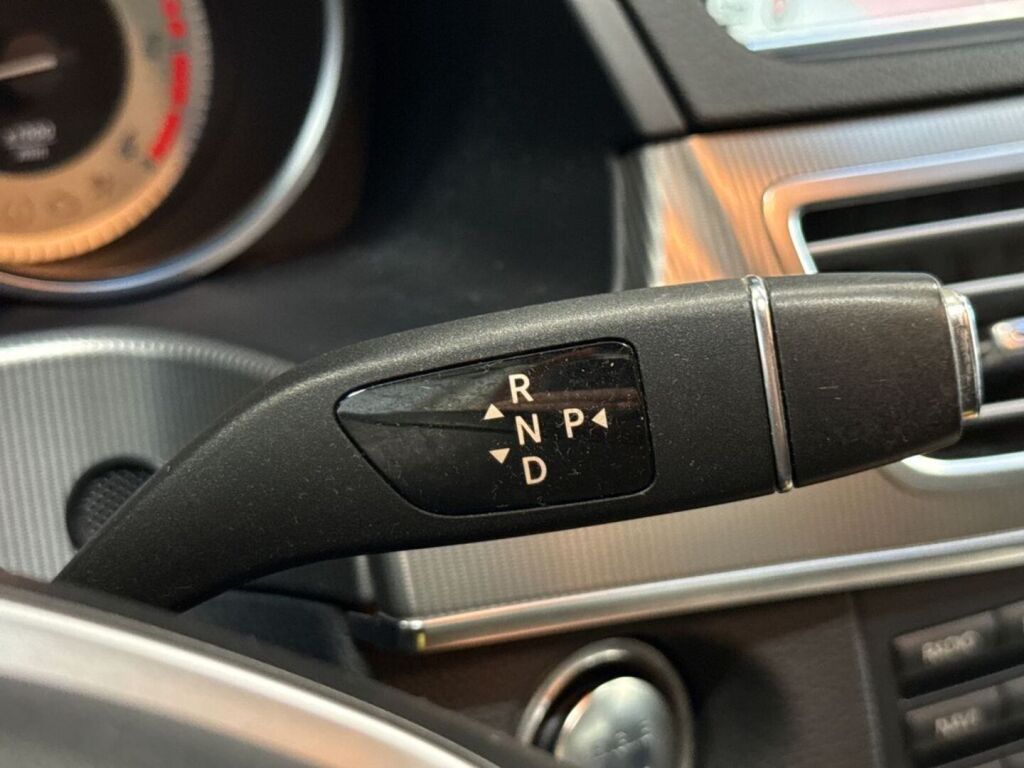 Mercedes-Benz E 2013 Harmaa