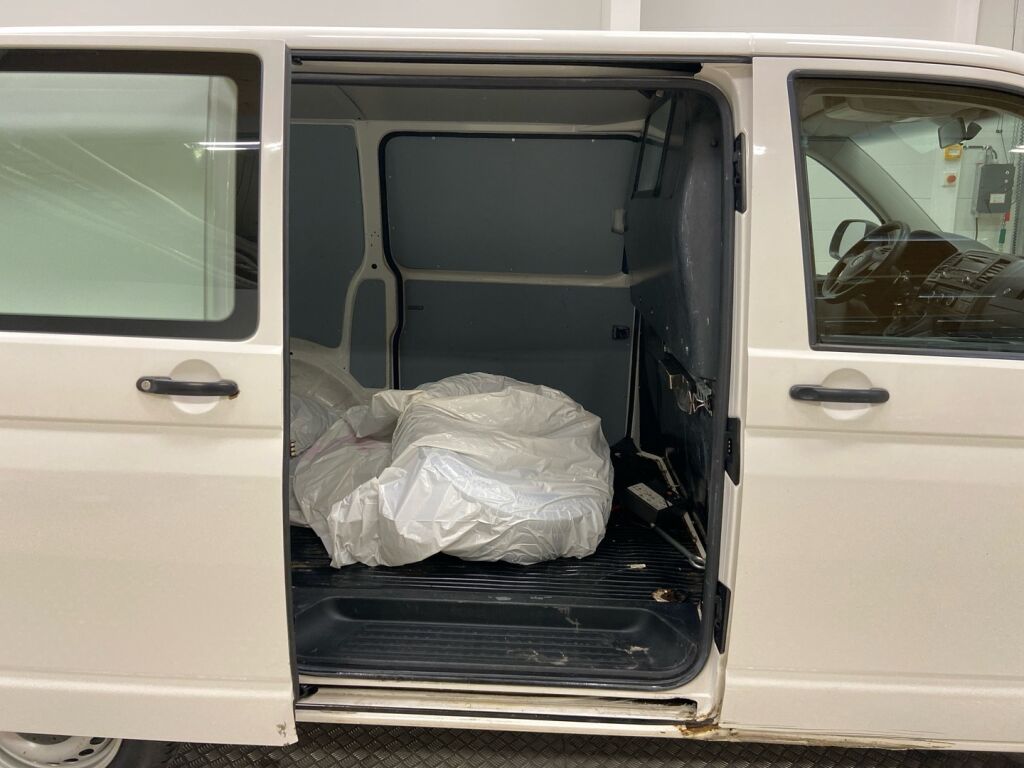 Volkswagen Transporter 2013 Valkoinen