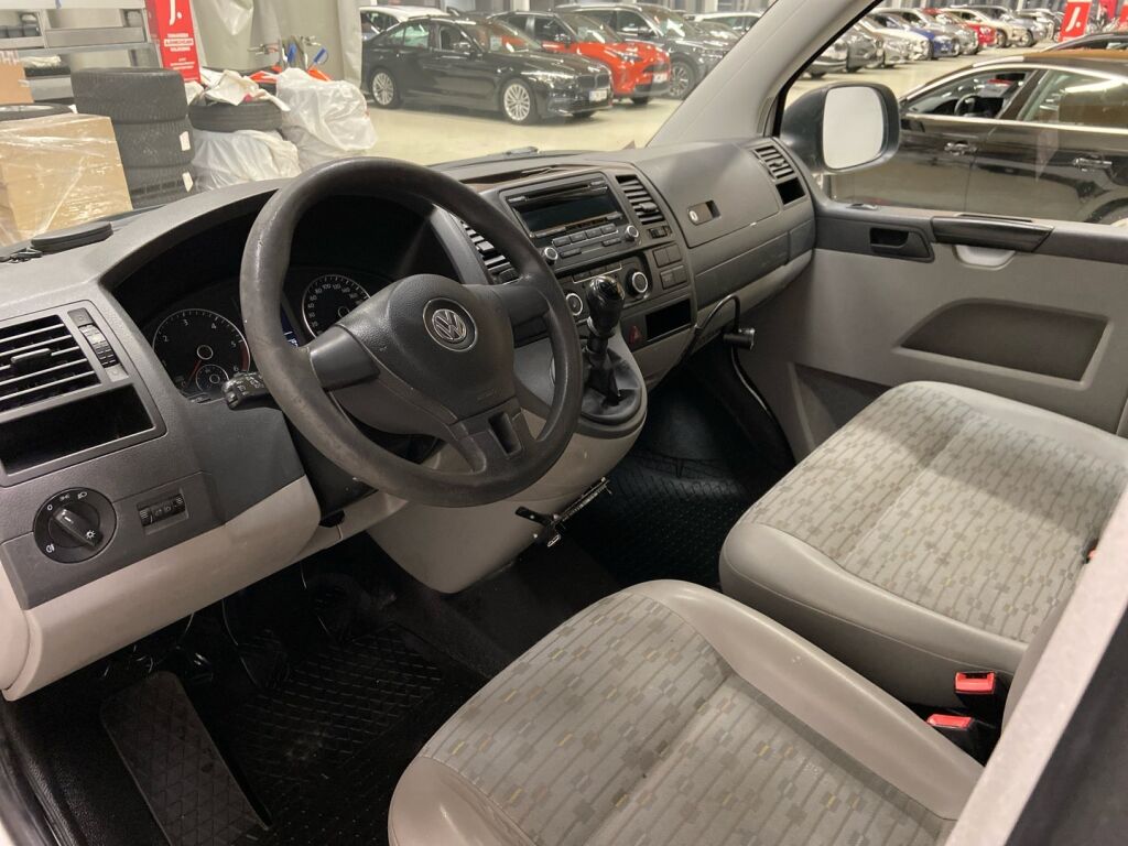 Volkswagen Transporter 2013 Valkoinen
