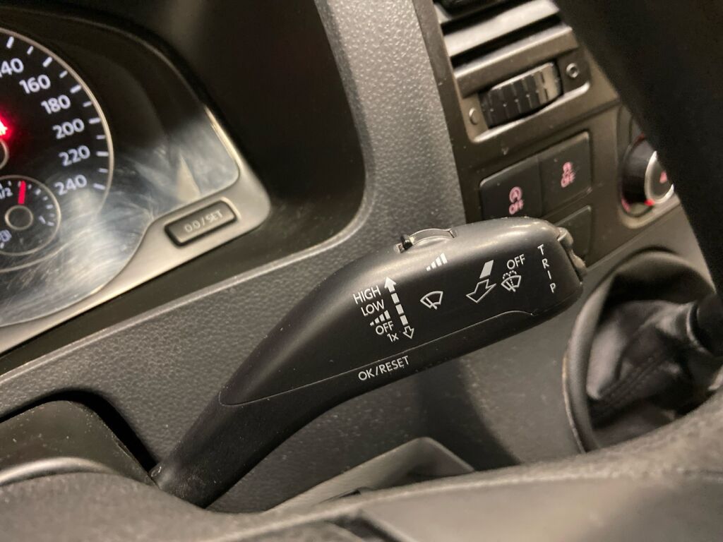 Volkswagen Transporter 2013 Valkoinen