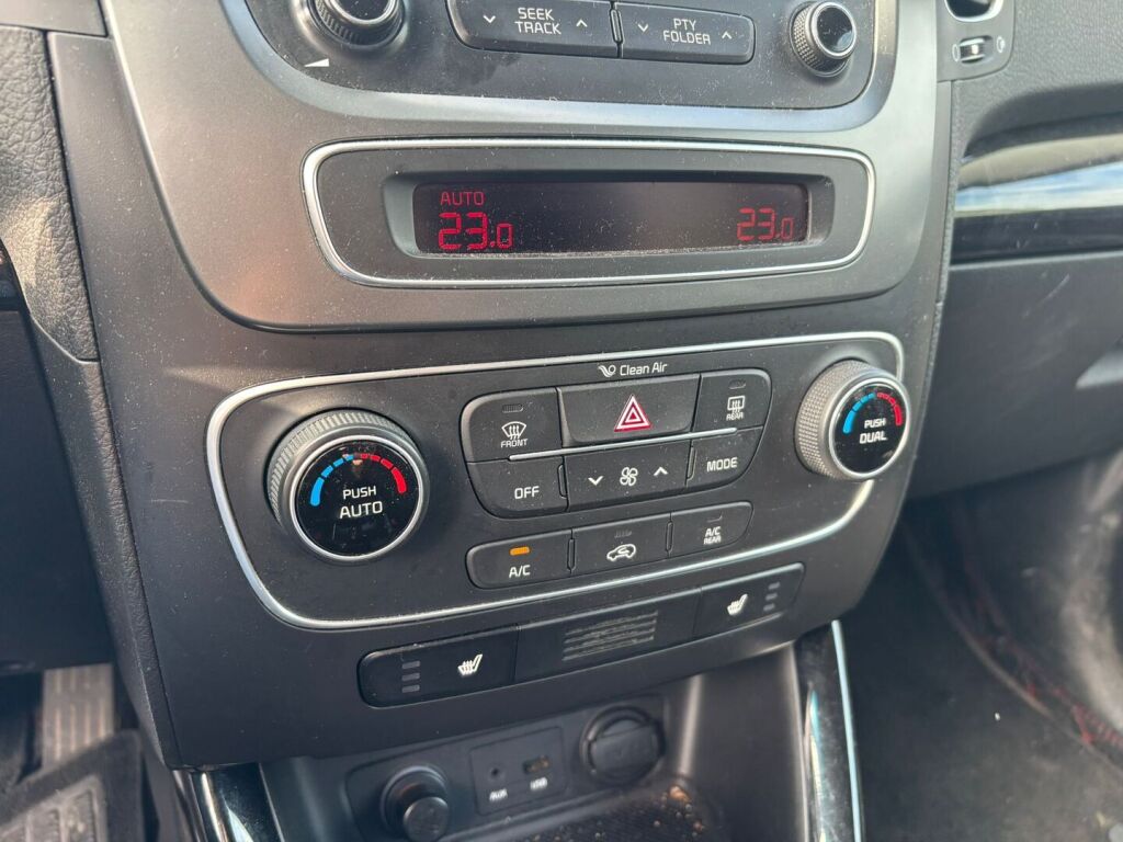 Kia Sorento 2013 Punainen