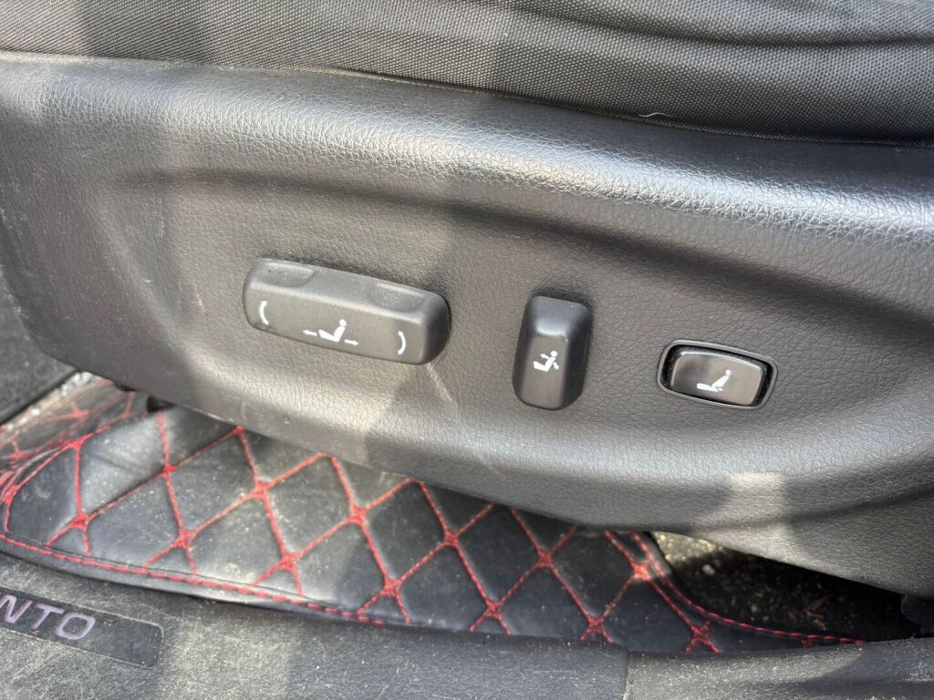 Kia Sorento 2013 Punainen