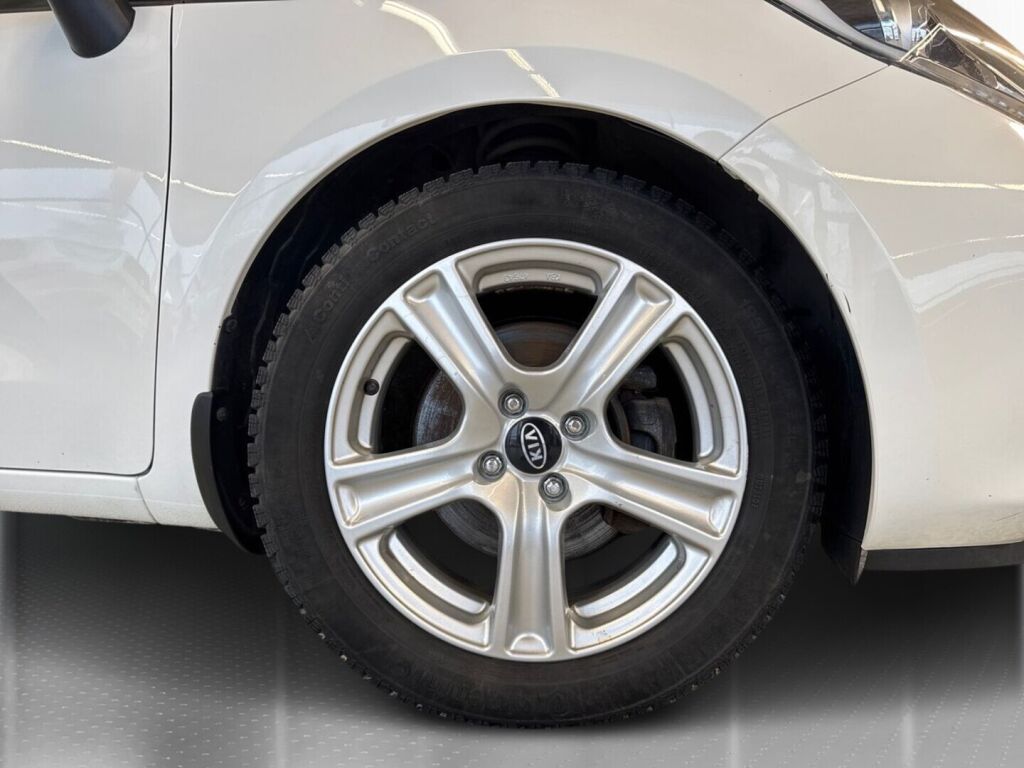 Kia Rio 2013 Valkoinen