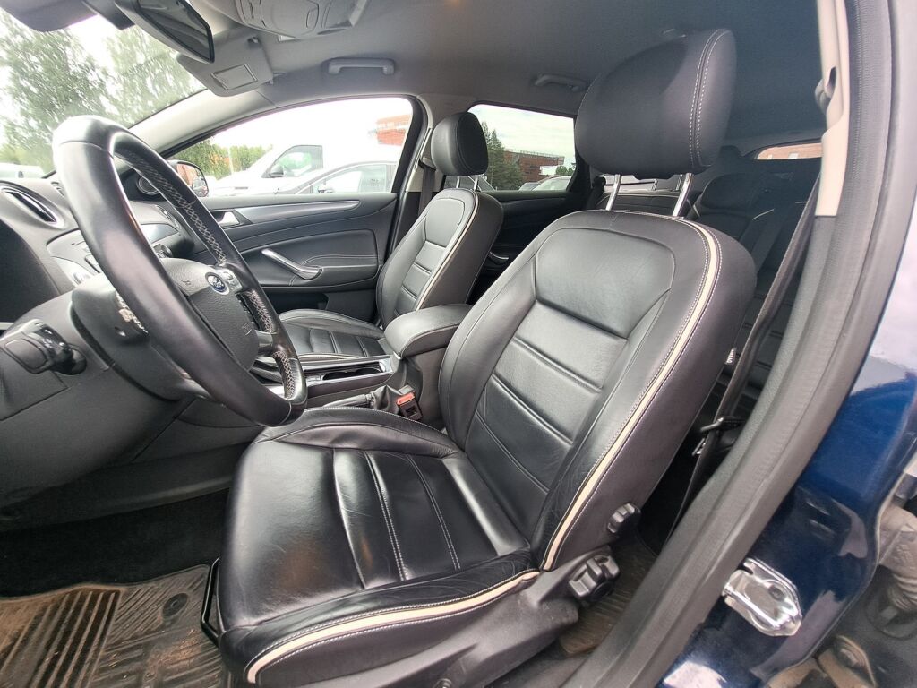 Ford Mondeo 2013 Sininen
