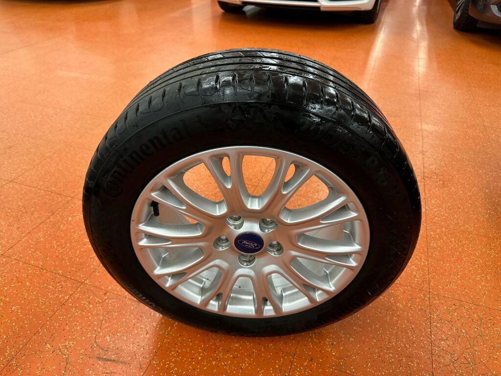 Ford Focus 2013 Harmaa