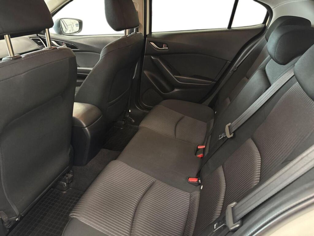 Mazda Mazda3 2015 Valkoinen