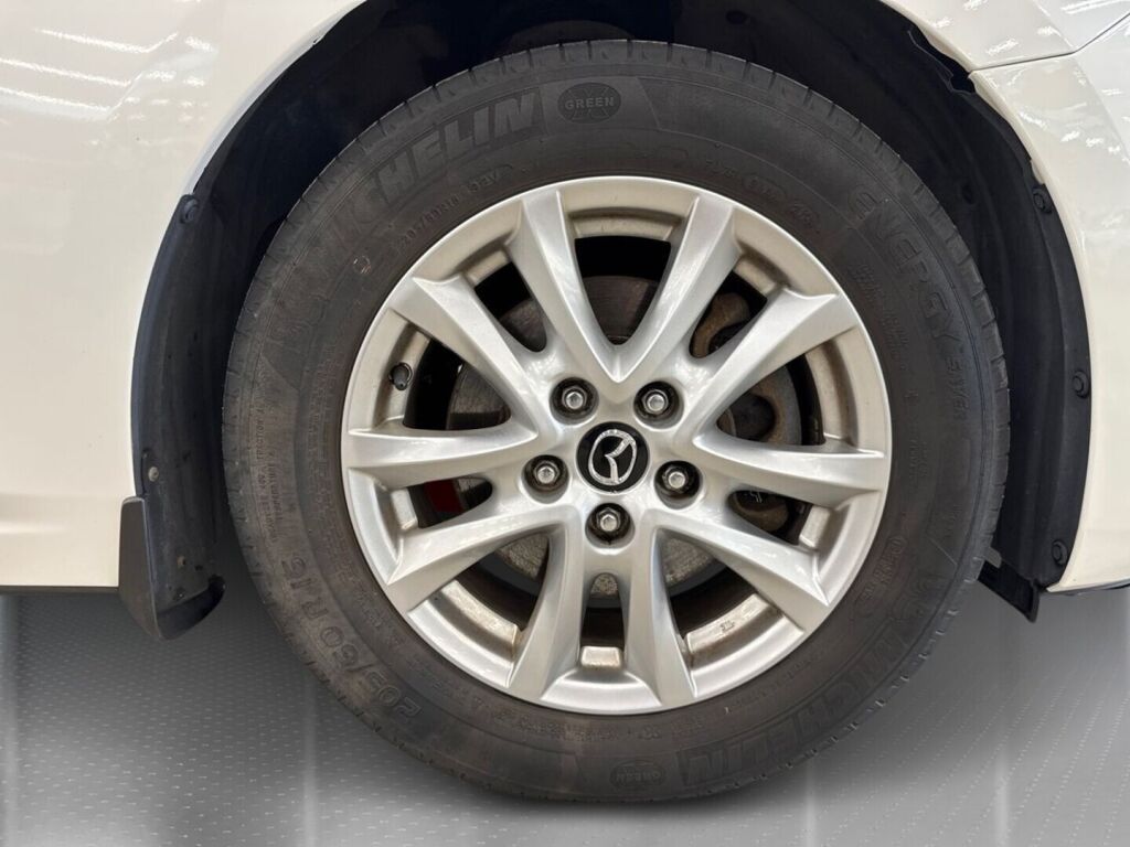 Mazda Mazda3 2015 Valkoinen
