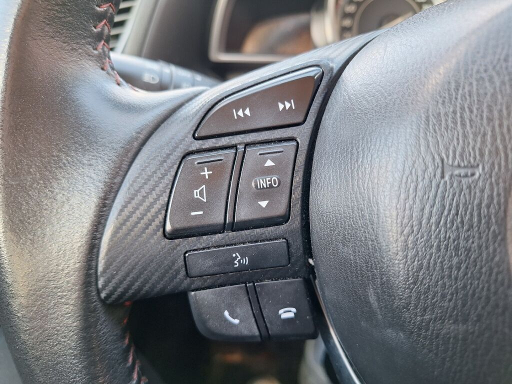 Mazda Mazda3 2014 Valkoinen