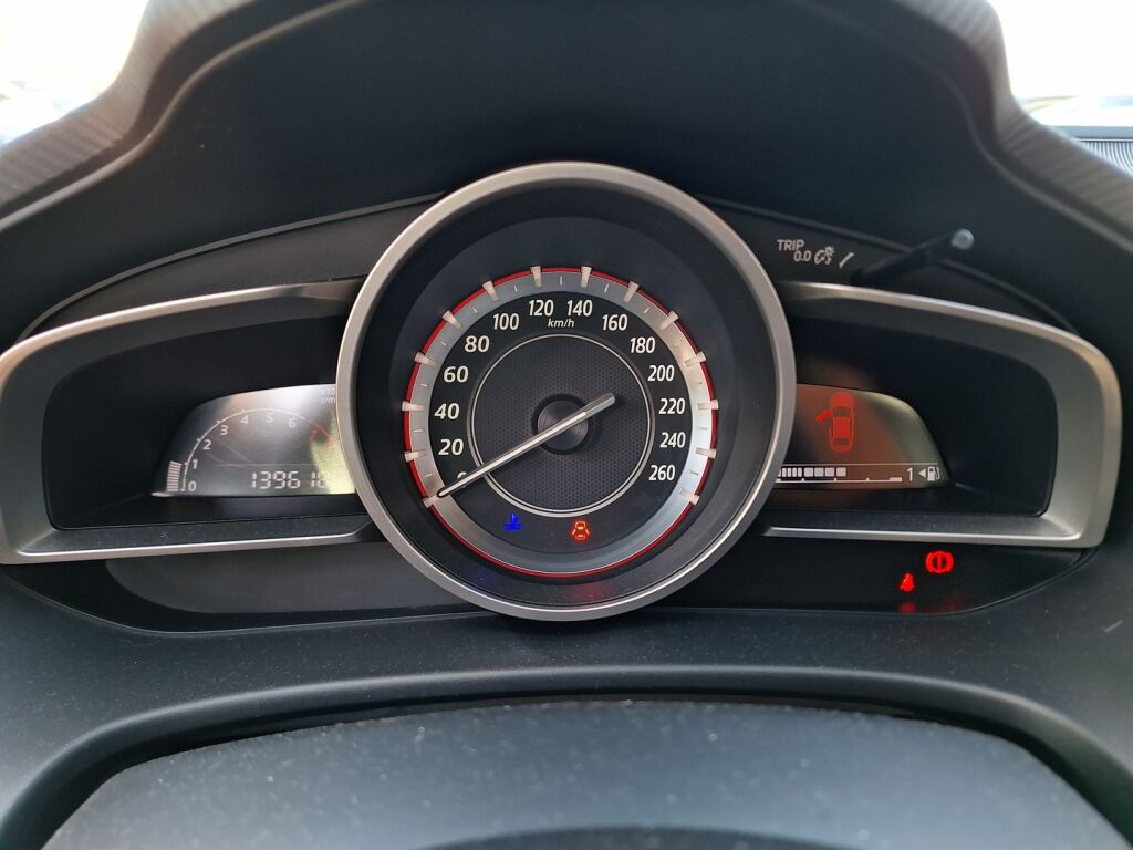 Mazda Mazda3 2014 Valkoinen