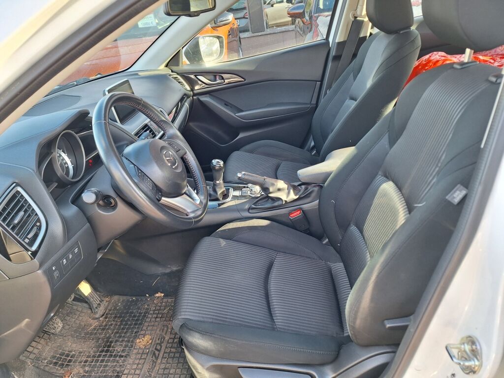 Mazda Mazda3 2014 Valkoinen