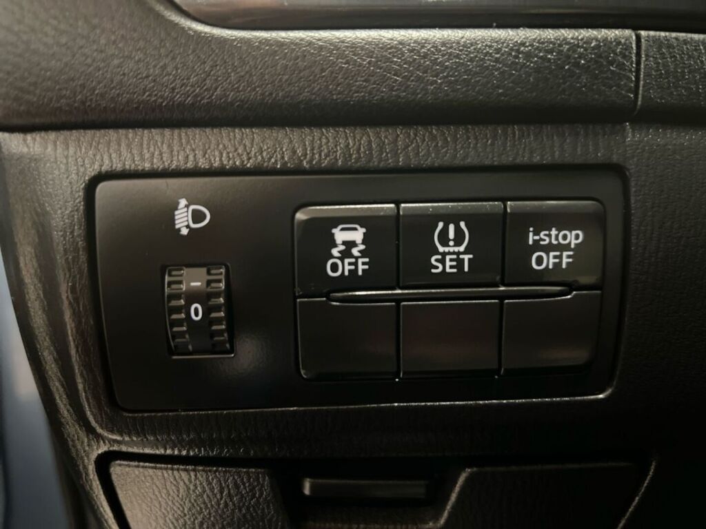 Mazda Mazda6 2014 Sininen