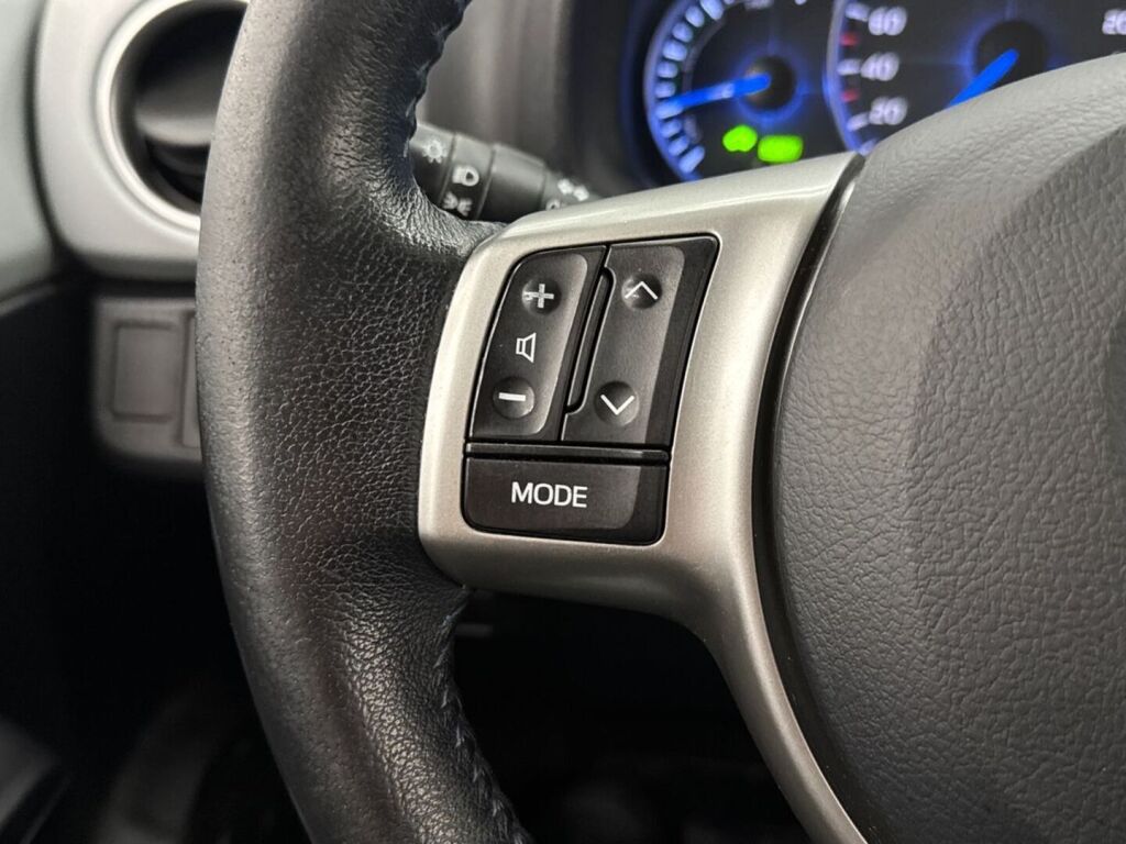 Toyota Yaris 2014 Valkoinen