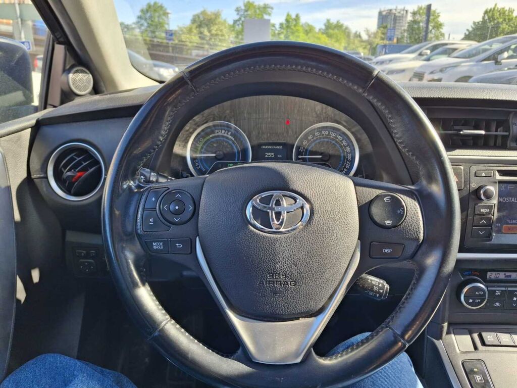 Toyota Auris 2014 Musta
